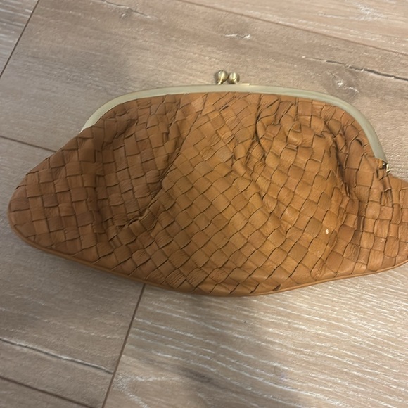 Tan Urban Outfitters Woven Purse Gold Hardware - Picture 8 of 13